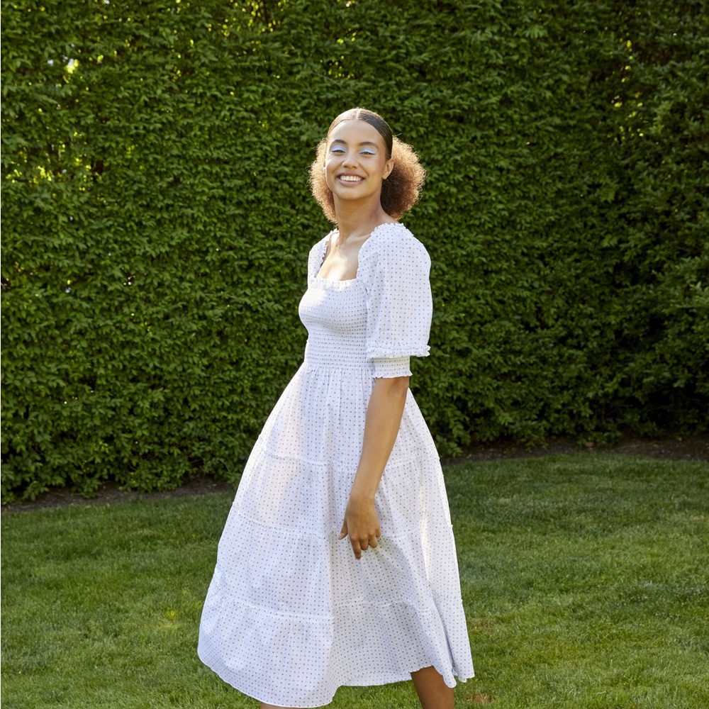 Hill House Nesli Nap Dress in White Paisley